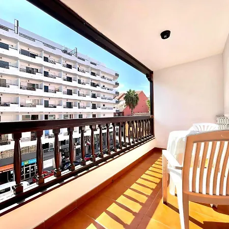 Studio Pp With Balcony, Wifi, Nearby Sea アパート